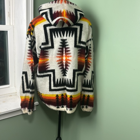 Mindalae’s Design & Collection Aztec jacket, medium - Picture 3 of 4